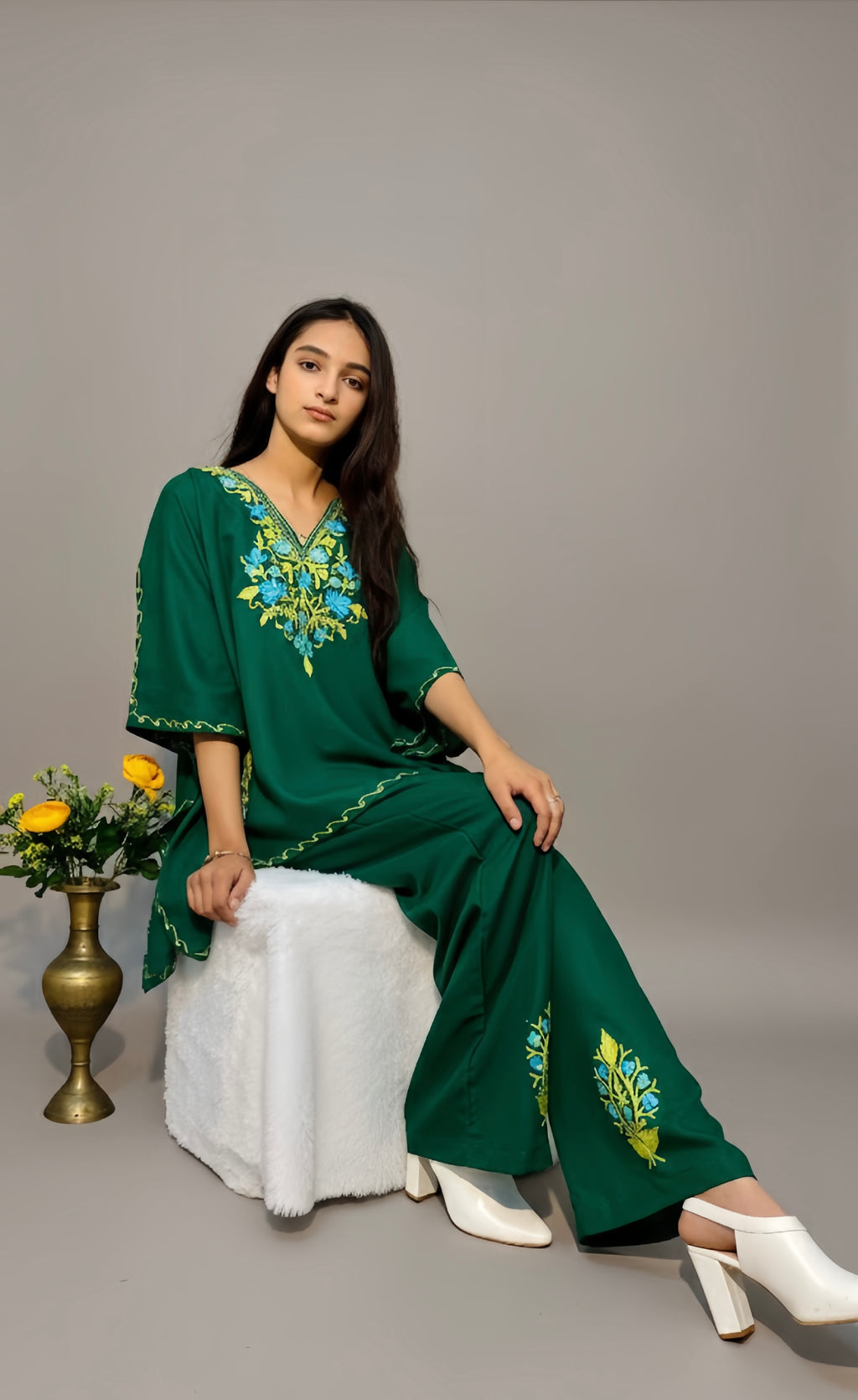 Kashmiri Aari Embroidered deep green cotten Kaftan Set