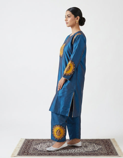 Elegant Kashmiri Tilla Work Silk kashmiri kurta Set