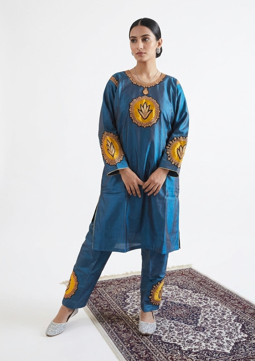 Elegant Kashmiri Tilla Work Silk kashmiri kurta Set