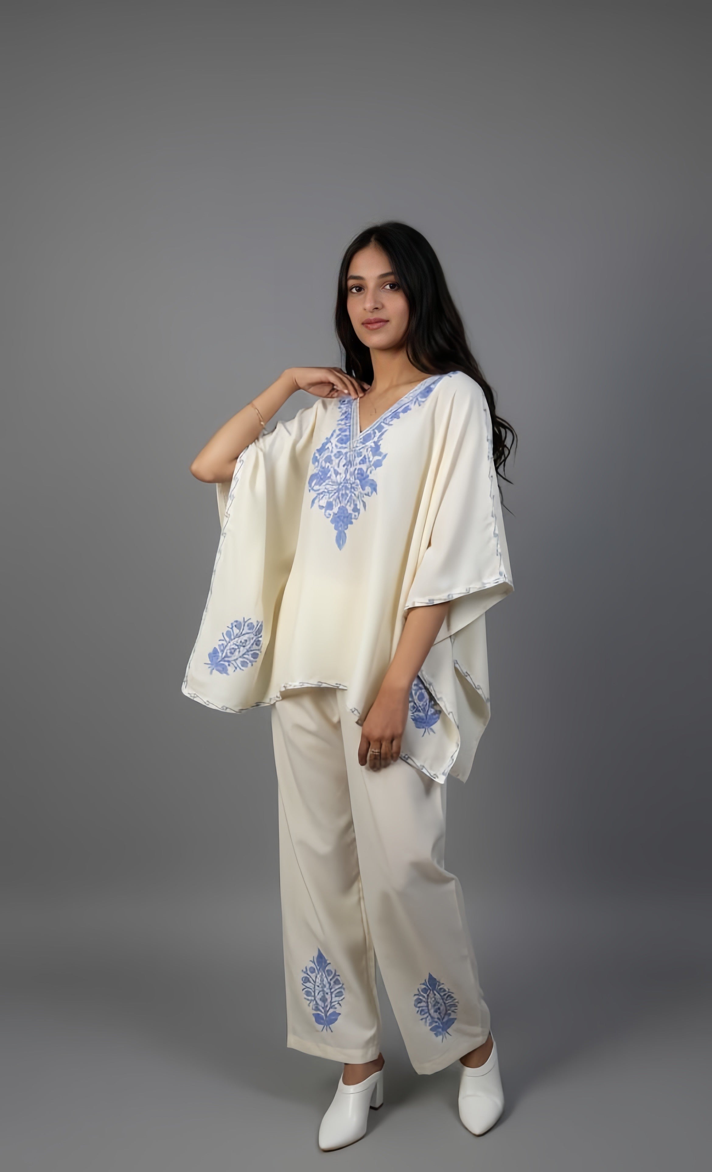 Kashmiri Aari Embroidered white cotton Kaftan Set