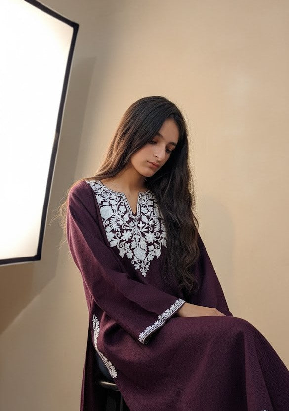 Kashmiri Aari Embroidered deep wine woollen Phiran