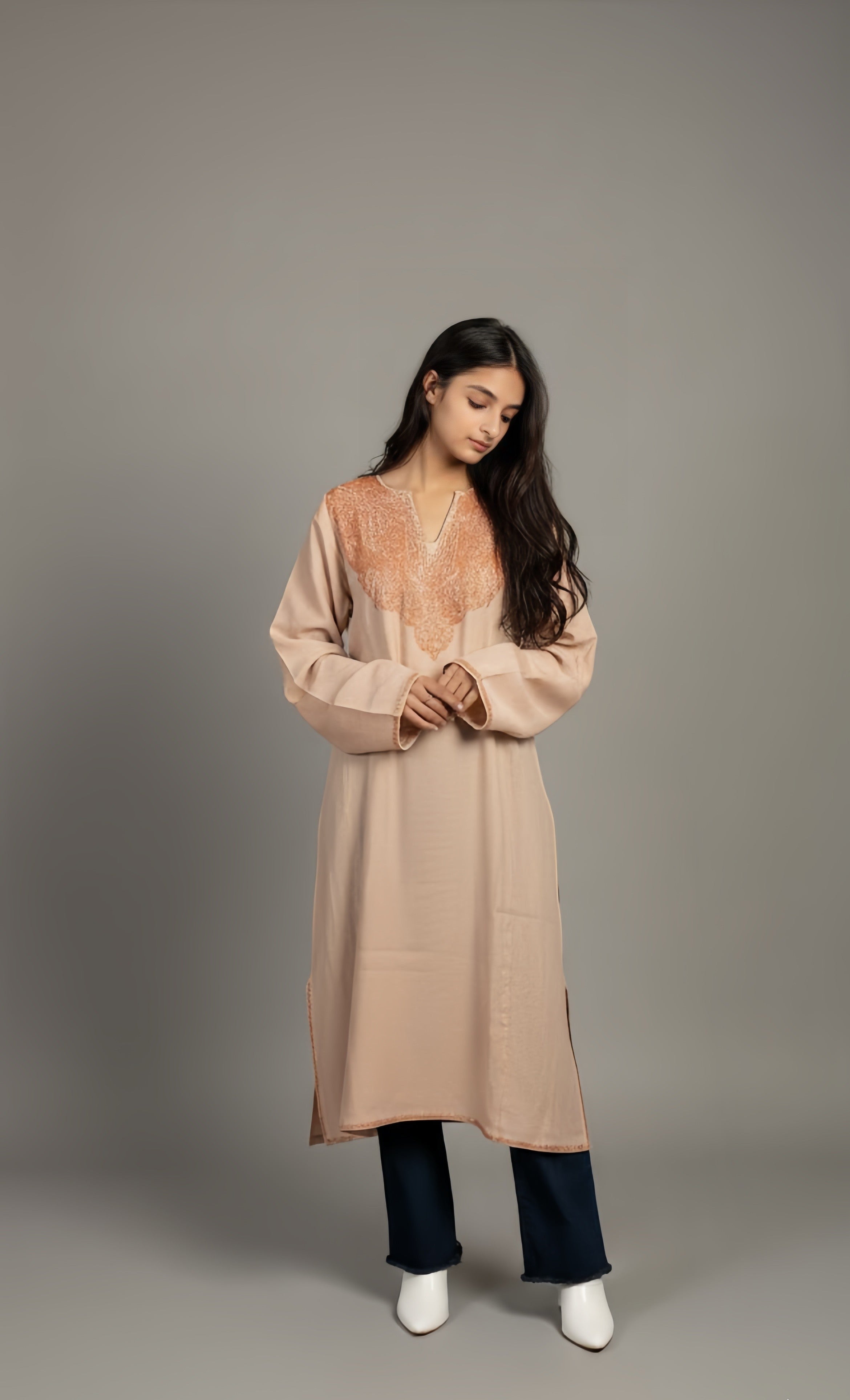 Kashmiri Rose Gold Tilla  Embroidered Beige woollen Phiran