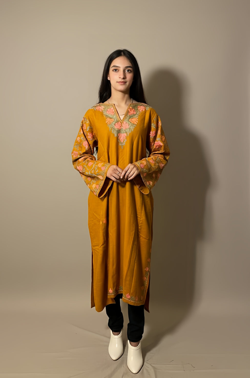 Kashmiri Aari Embroidered Woollen mustard Phiran