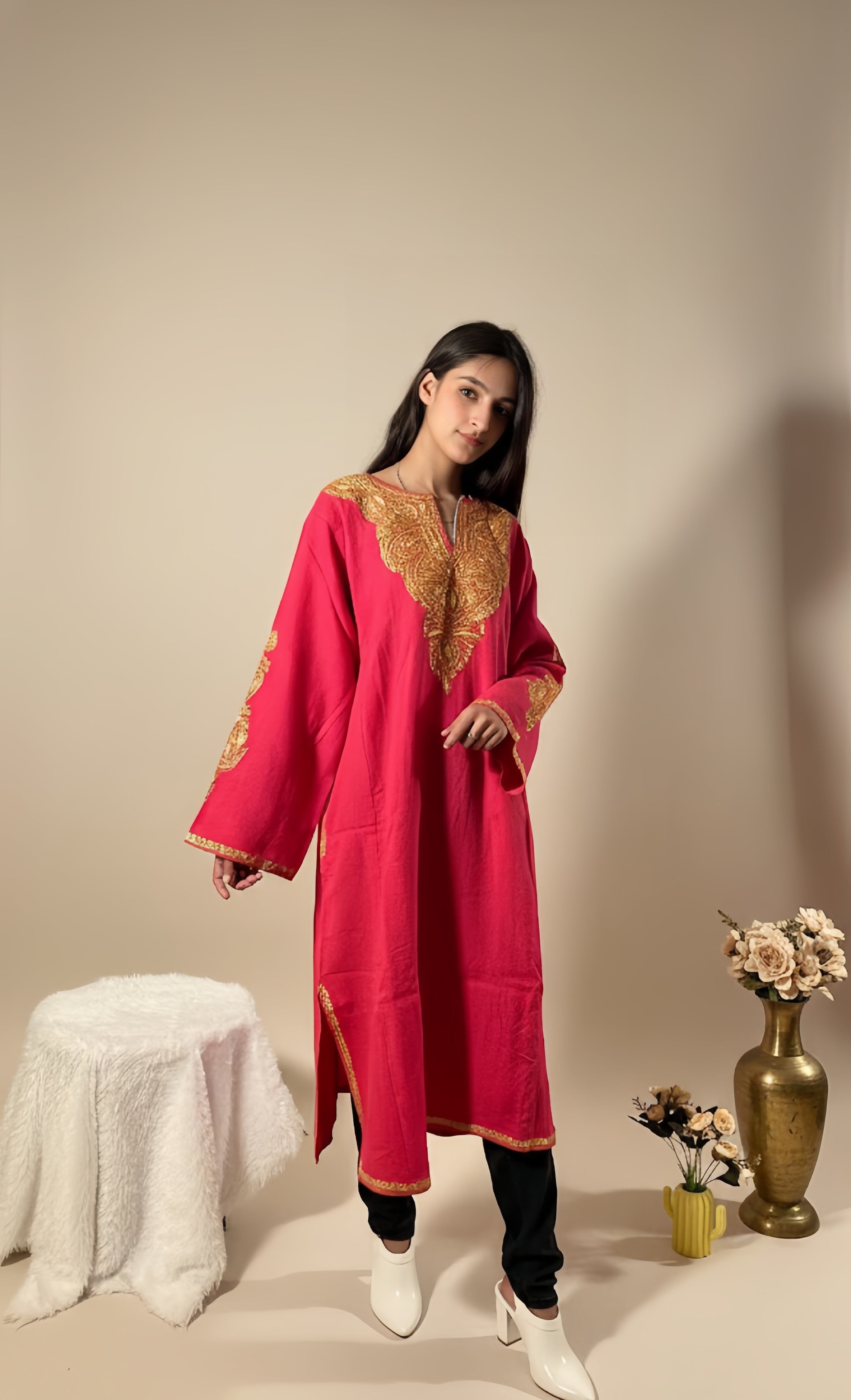 Kashmiri Golden Tilla embroidered Deep pink woollen Phiran