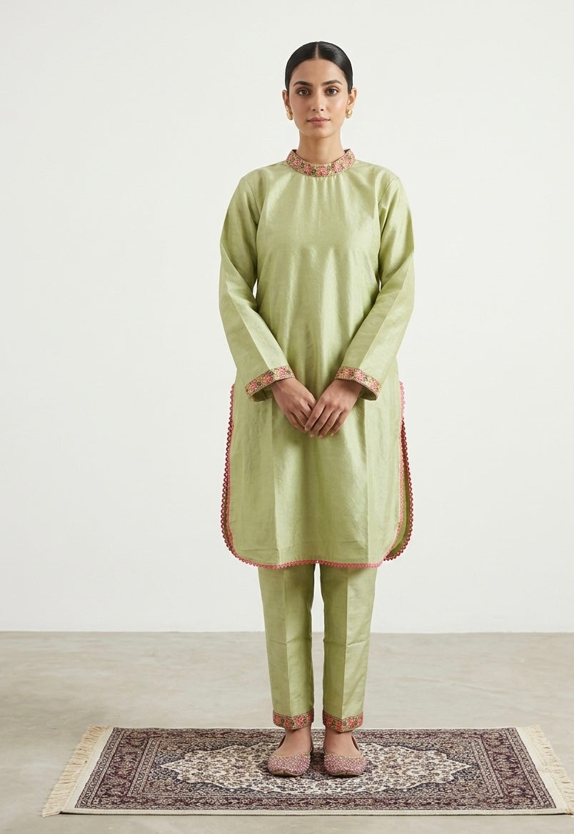 Sage Elegance Two-Piece Raw Silk kashmiri kurta Set