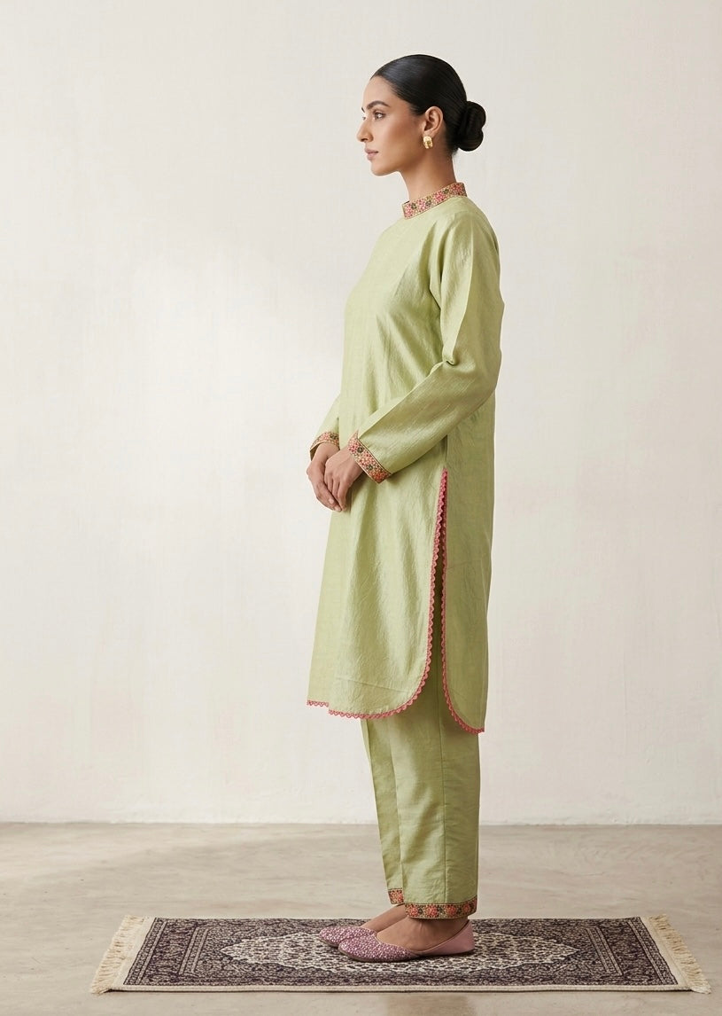 Sage Elegance Two-Piece Raw Silk kashmiri kurta Set