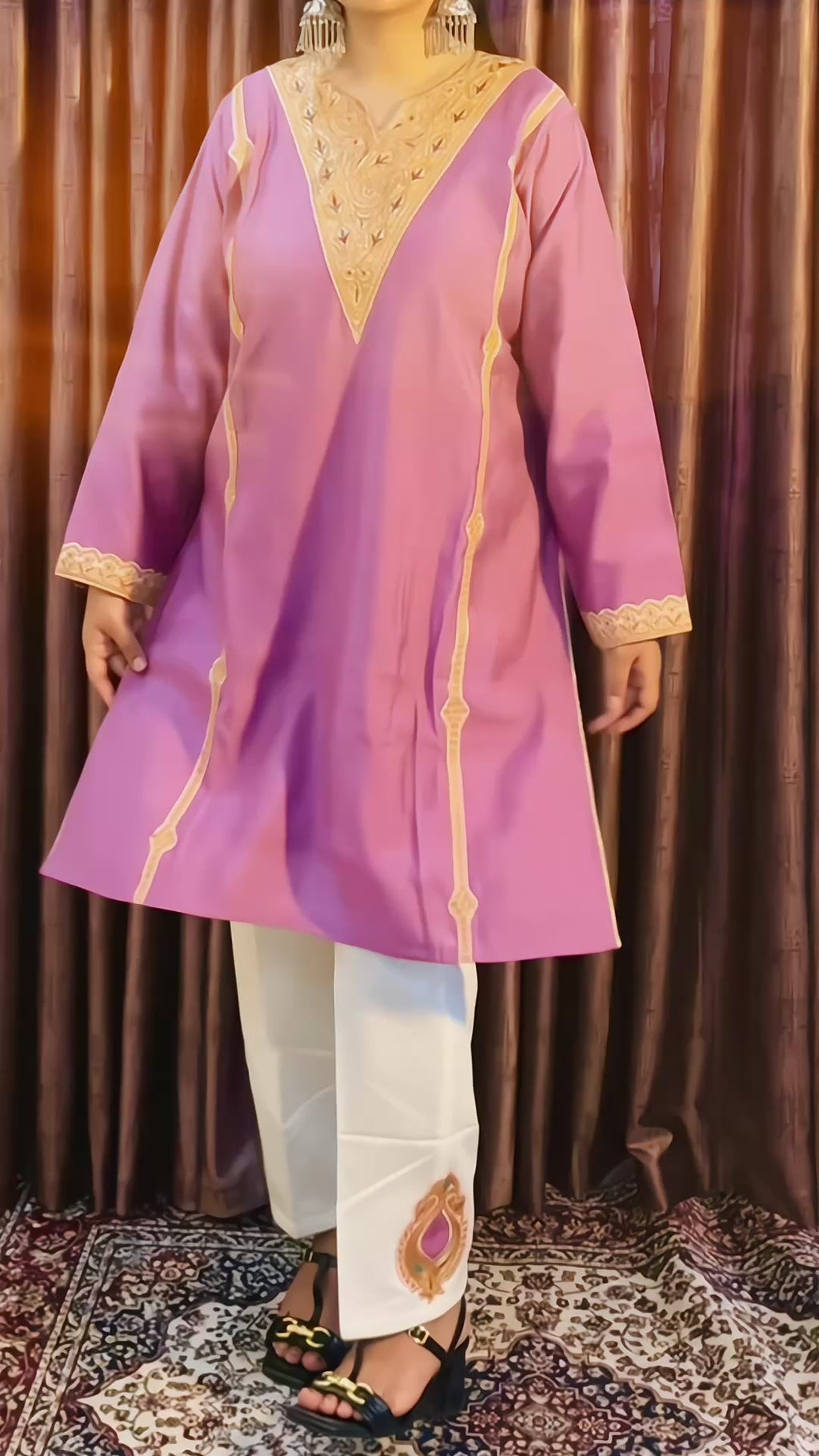 Lavender Embroidered kashmiri Kurta Set